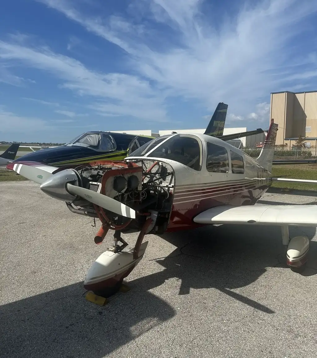 Expert Maintenance Staff from Universal Flight Training